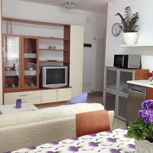 Aloe Apartments, Ombrellone, Parcheggio E Uso Di Biciclette Gratis Apartment